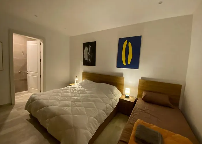 Beach House. Live, Experience Sea