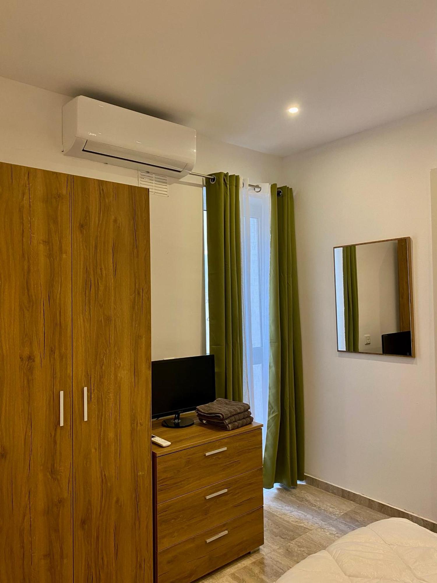 House. Live, Experience Sea Holiday home *